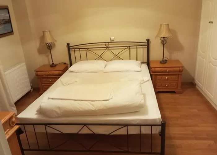 Luxury 2Br Retreat In Marousi