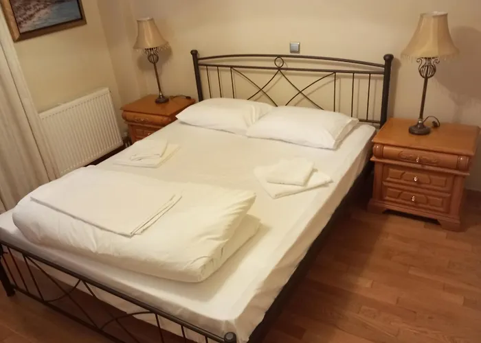 Luxury 2Br Retreat In Marousi