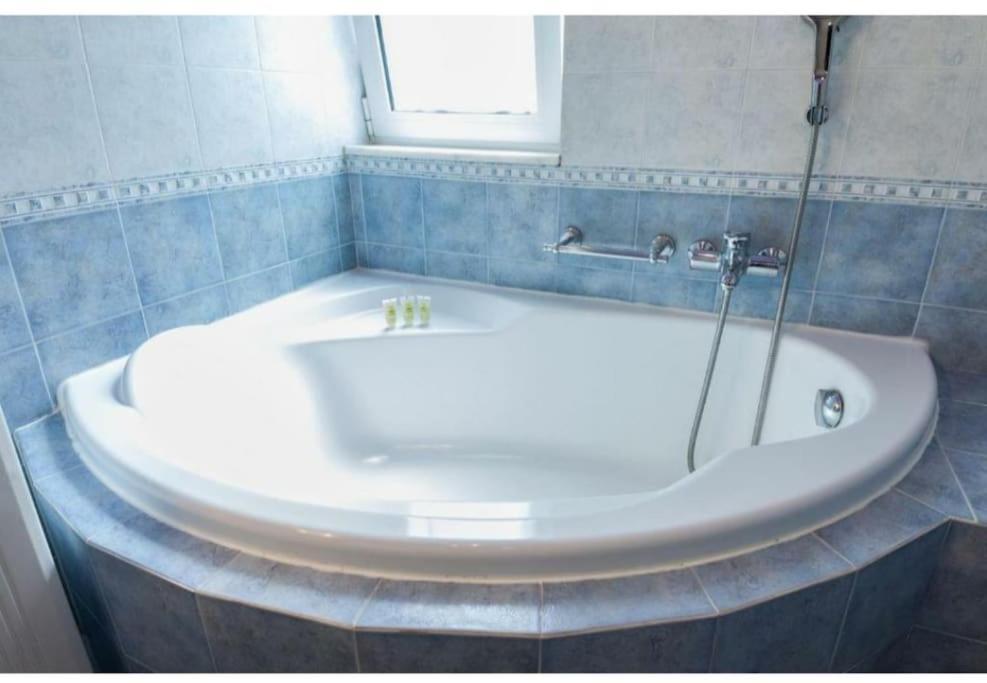 Appartement Luxury 2br Retreat In Marousi Athene